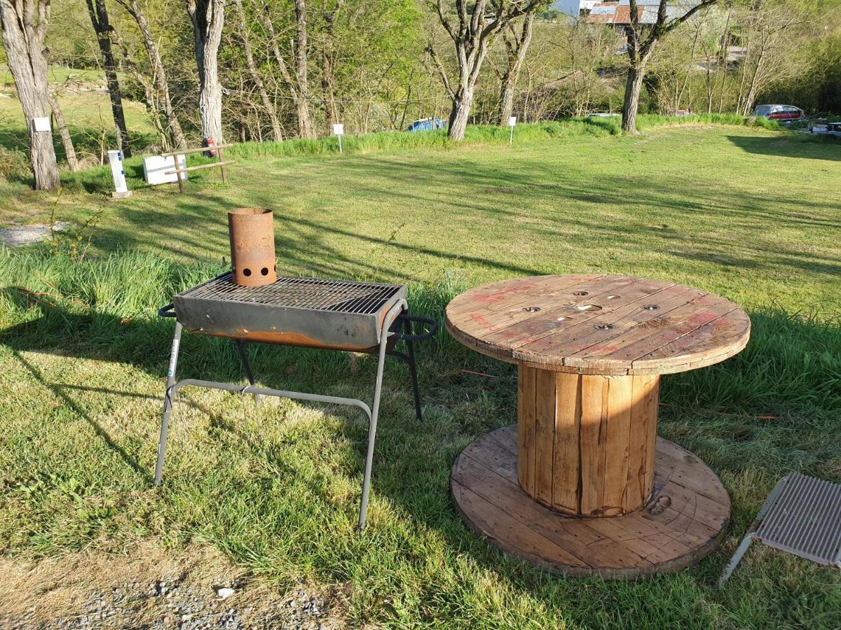 Camping Du Puy Rond Bressuire Buitenkant foto