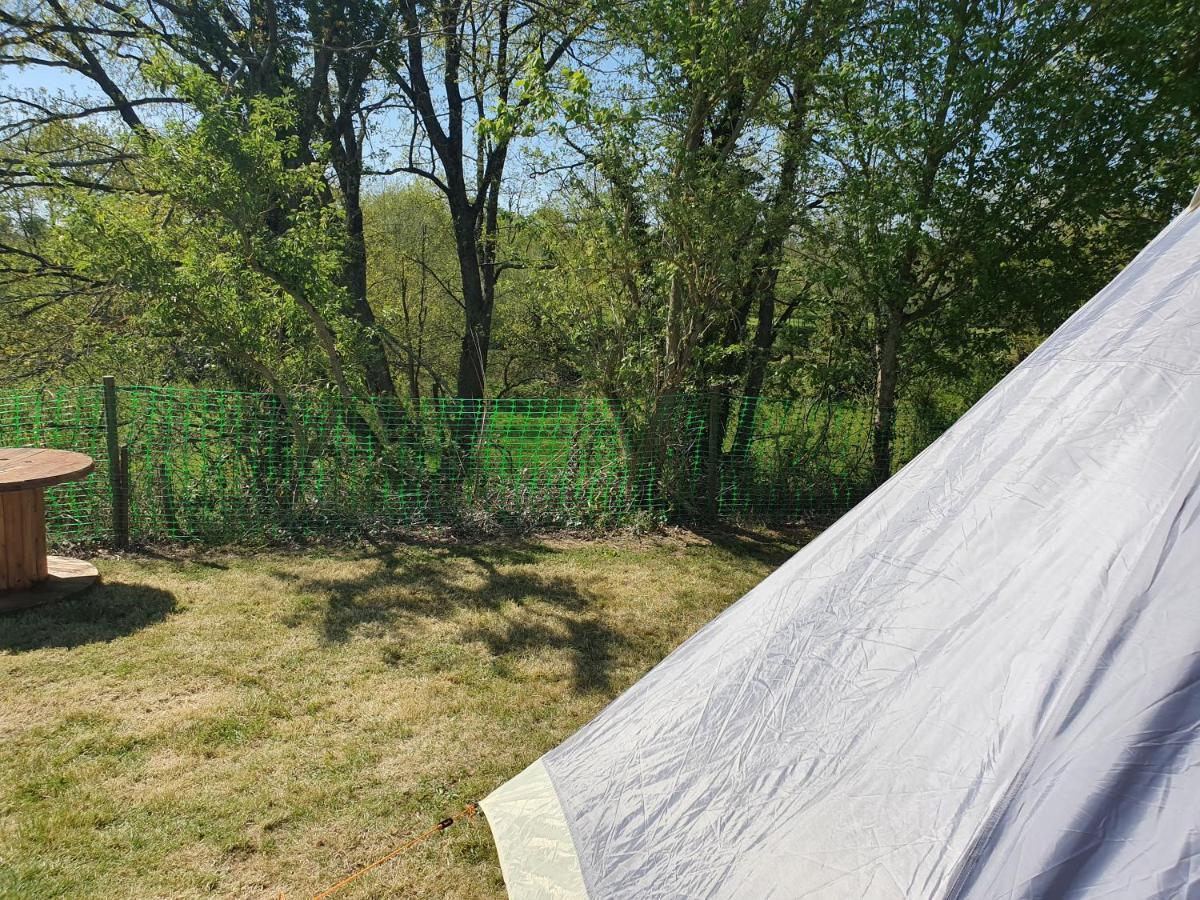 Camping Du Puy Rond Bressuire Buitenkant foto